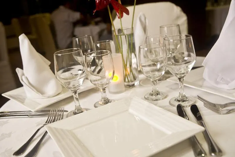 Radisson Hotel סנטו דומינגו 4*,  הרפובליקה הדומיניקנית